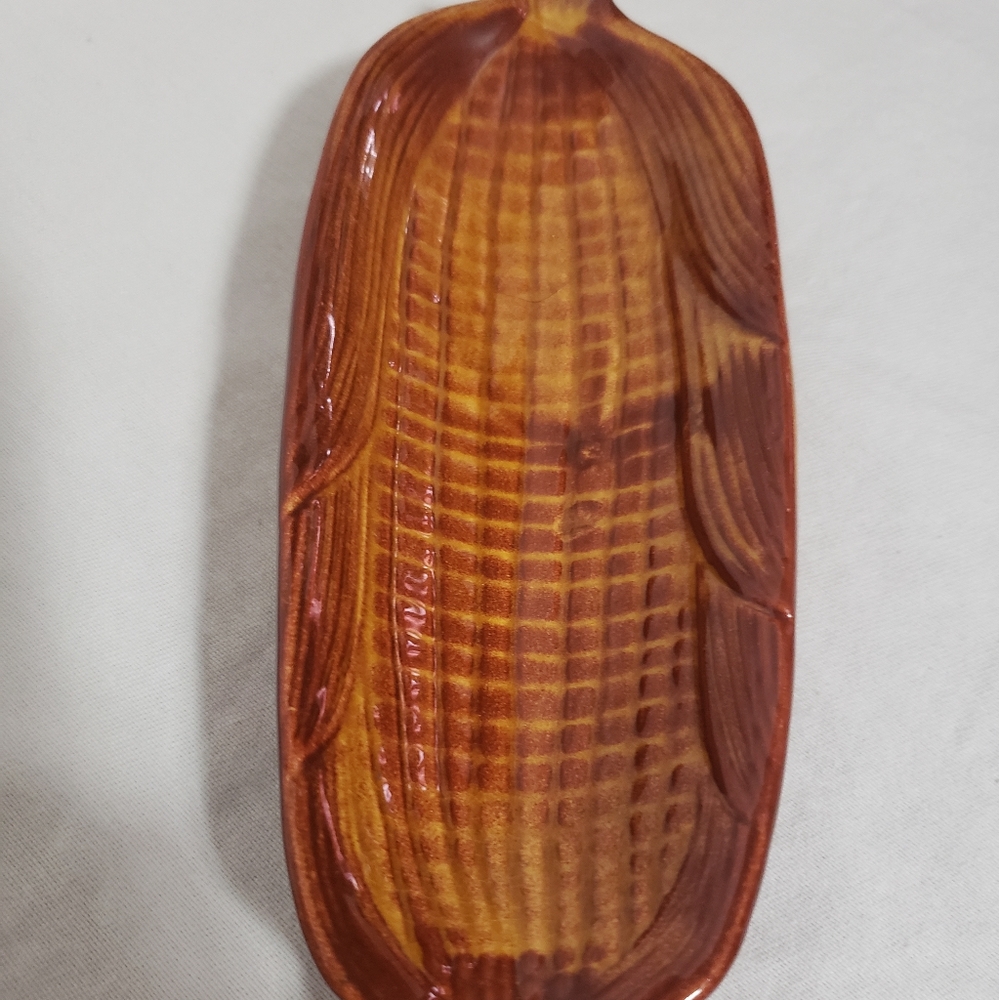 California USA Pottery Cornware Corn Holder
